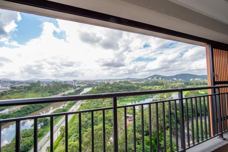 Varanda de apartamento para alugar com 2 quartos, 78m² em Alphaville Empresarial, Barueri