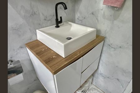 Casa para alugar com 108m², 2 quartos e 2 vagasBanheiro 1