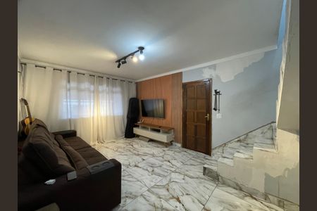 Casa para alugar com 108m², 2 quartos e 2 vagasSala