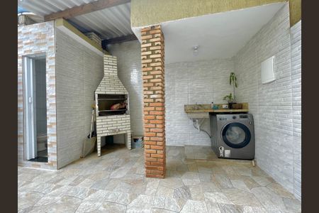 Casa para alugar com 108m², 2 quartos e 2 vagasÁrea comum - Churrasqueira