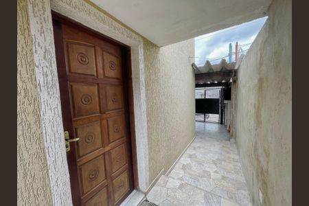 Casa para alugar com 108m², 2 quartos e 2 vagascorredor externo