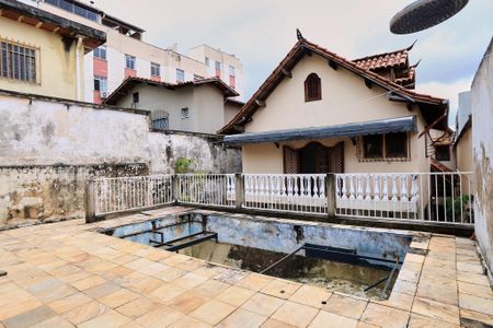 Casa à venda com 400m², 7 quartos e 4 vagasPiscina