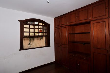 Casa à venda com 400m², 7 quartos e 4 vagasQuarto 3