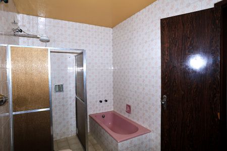 Casa à venda com 400m², 7 quartos e 4 vagasBanheiro