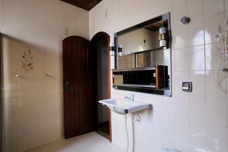 Casa à venda com 400m², 7 quartos e 4 vagasBanheiro da Suíte 1