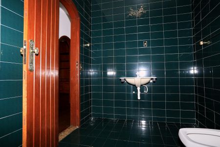 Casa à venda com 400m², 7 quartos e 4 vagasBanheiro 1