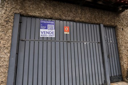 Casa à venda com 400m², 7 quartos e 4 vagasFachada com Plaquinha