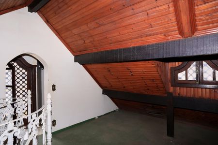 Casa à venda com 400m², 7 quartos e 4 vagasSótão da suíte 1