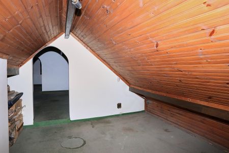 Casa à venda com 400m², 7 quartos e 4 vagasSótão