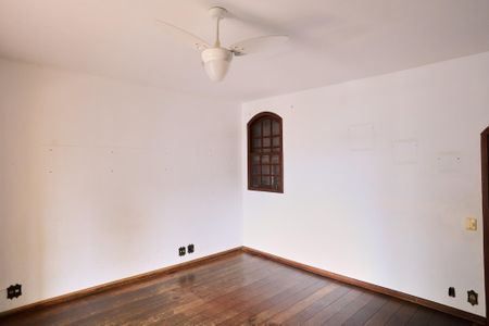 Casa à venda com 400m², 7 quartos e 4 vagasSuíte 1