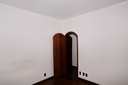 Casa à venda com 400m², 7 quartos e 4 vagasQuarto 2