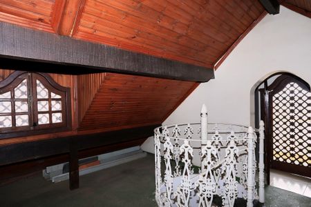 Casa à venda com 400m², 7 quartos e 4 vagasSótão da suíte 1