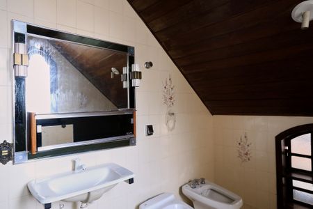 Casa à venda com 400m², 7 quartos e 4 vagasBanheiro da Suíte 1