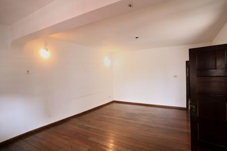 Casa à venda com 400m², 7 quartos e 4 vagasSala