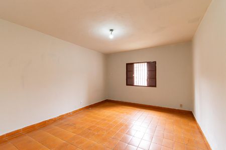 Casa para alugar com 130m², 1 quarto e 3 vagas Casa para alugar com 130m², 1 quarto e 3 vagasQuarto