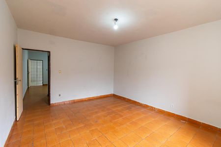 Casa para alugar com 130m², 1 quarto e 3 vagas Casa para alugar com 130m², 1 quarto e 3 vagasQuarto