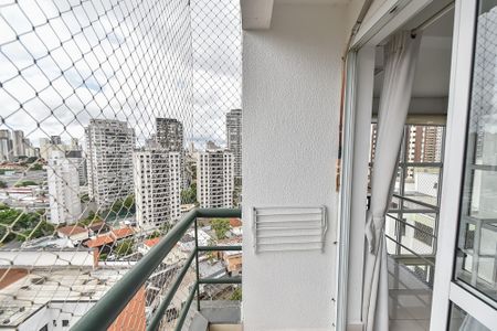 Apartamento à venda com 60m², 1 quarto e 2 vagas Apartamento à venda com 60m², 1 quarto e 2 vagasVaranda do quarto