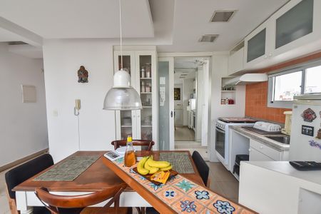 Apartamento à venda com 60m², 1 quarto e 2 vagas Apartamento à venda com 60m², 1 quarto e 2 vagasCozinha