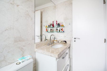 Apartamento à venda com 119m², 3 quartos e 2 vagasBanheiro da Suíte 2