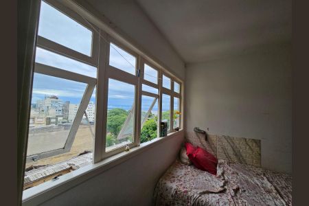 Quarto de kitnet/studio à venda com 1 quarto, 24m² em Centro Histórico, Porto Alegre