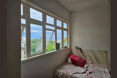 Quarto de kitnet/studio à venda com 1 quarto, 24m² em Centro Histórico, Porto Alegre