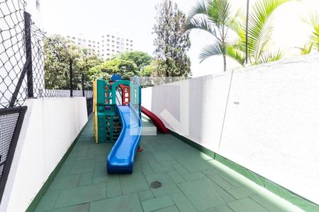 Apartamento à venda com 115m², 3 quartos e 1 vaga Apartamento à venda com 115m², 3 quartos e 1 vagaÁrea comum - Playground