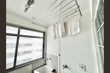 Apartamento à venda com 115m², 3 quartos e 1 vaga Apartamento à venda com 115m², 3 quartos e 1 vagaÁrea de Serviço