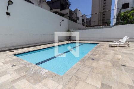 Apartamento à venda com 115m², 3 quartos e 1 vaga Apartamento à venda com 115m², 3 quartos e 1 vagaÁrea comum - Piscina