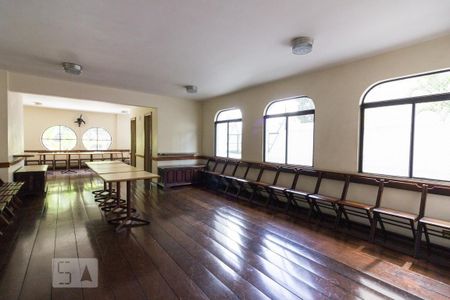 Apartamento à venda com 115m², 3 quartos e 1 vaga Apartamento à venda com 115m², 3 quartos e 1 vagaÁrea comum - Salão de festas