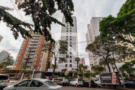 Apartamento à venda com 115m², 3 quartos e 1 vaga Apartamento à venda com 115m², 3 quartos e 1 vagaFachada
