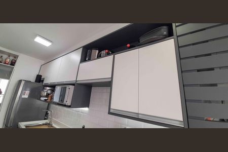 Apartamento à venda com 64m², 2 quartos e 1 vaga Apartamento à venda com 64m², 2 quartos e 1 vagaCozinha