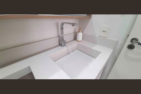 Apartamento à venda com 64m², 2 quartos e 1 vaga Apartamento à venda com 64m², 2 quartos e 1 vagaBanheiro da Suíte