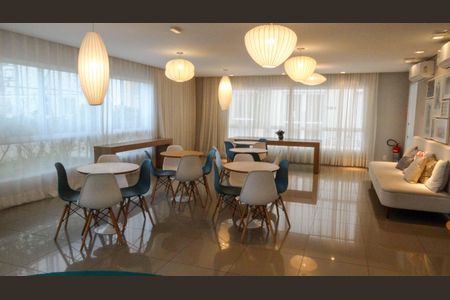 Apartamento à venda com 64m², 2 quartos e 1 vaga Apartamento à venda com 64m², 2 quartos e 1 vagaÁrea comum