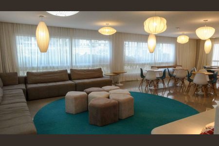 Apartamento à venda com 64m², 2 quartos e 1 vagaÁrea comum