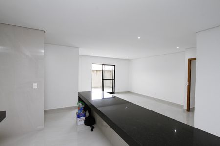 Sala de apartamento à venda com 3 quartos, 93m² em Palmeiras, Belo Horizonte