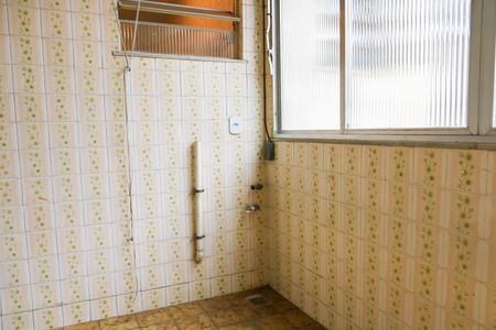 Apartamento à venda com 118m², 3 quartos e 1 vagaÁrea de Serviço