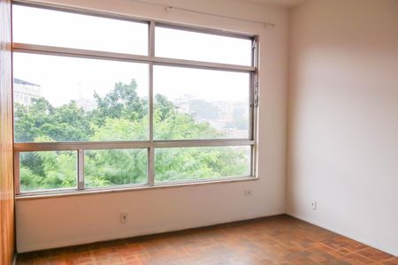 Apartamento à venda com 118m², 3 quartos e 1 vagaQuarto 2