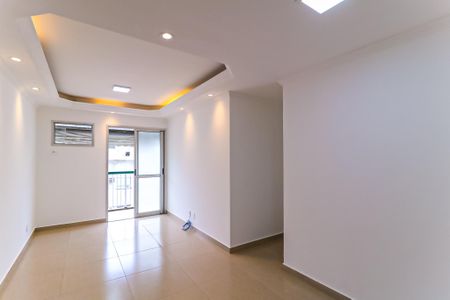 Sala de apartamento para alugar com 2 quartos, 63m² em Todos Os Santos, Rio de Janeiro