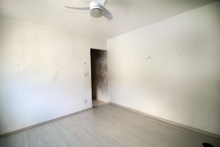 Sala de apartamento para alugar com 3 quartos, 75m² em Vista Alegre, Rio de Janeiro