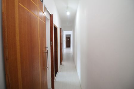 Sala - Corredor de apartamento para alugar com 3 quartos, 75m² em Vista Alegre, Rio de Janeiro