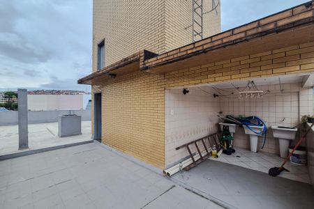 Apartamento para alugar com 54m², 2 quartos e 1 vaga Apartamento para alugar com 54m², 2 quartos e 1 vagaCozinha e Área de Serviço