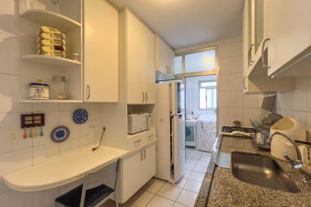Apartamento à venda com 86m², 3 quartos e 2 vagasCozinha