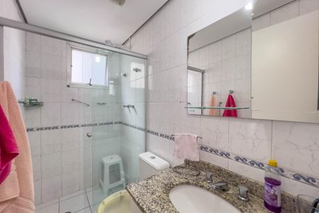 Apartamento à venda com 86m², 3 quartos e 2 vagasBanheiro do quarto 1