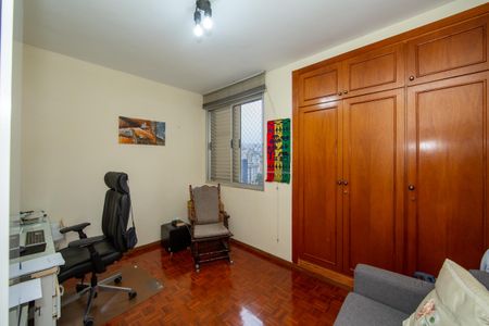 QUARTO1 de apartamento para alugar com 3 quartos, 110m² em Cidade Jardim, Belo Horizonte