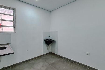 Casa para alugar com 80m², 2 quartos e sem vaga Casa para alugar com 80m², 2 quartos e sem vagaCozinha e Área de Serviço