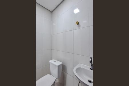 Casa para alugar com 80m², 2 quartos e sem vaga Casa para alugar com 80m², 2 quartos e sem vagaBanheiro