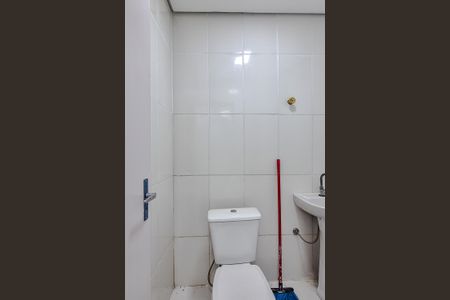 Casa para alugar com 80m², 2 quartos e sem vaga Casa para alugar com 80m², 2 quartos e sem vagaBanheiro