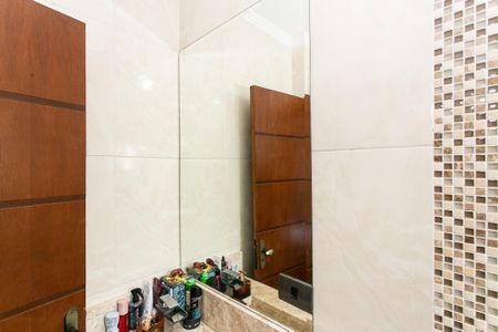 Casa de condomínio à venda com 70m², 2 quartos e 1 vaga Casa de condomínio à venda com 70m², 2 quartos e 1 vagaBanheiro da Suíte 1