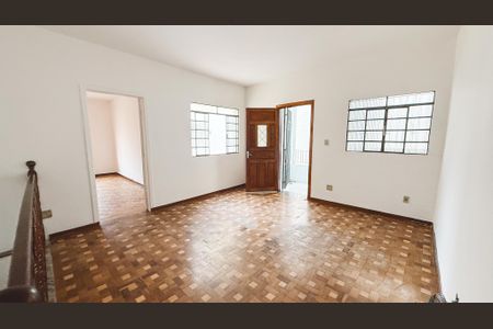 Casa para alugar com 200m², 3 quartos e 1 vagaSala
