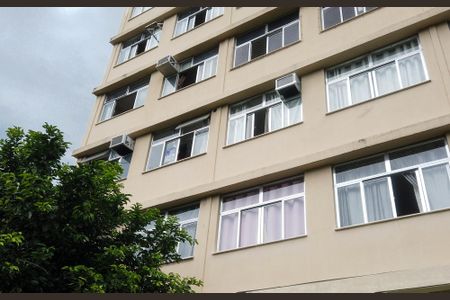 Apartamento à venda com 50m², 1 quarto e 1 vagaPlaquinha